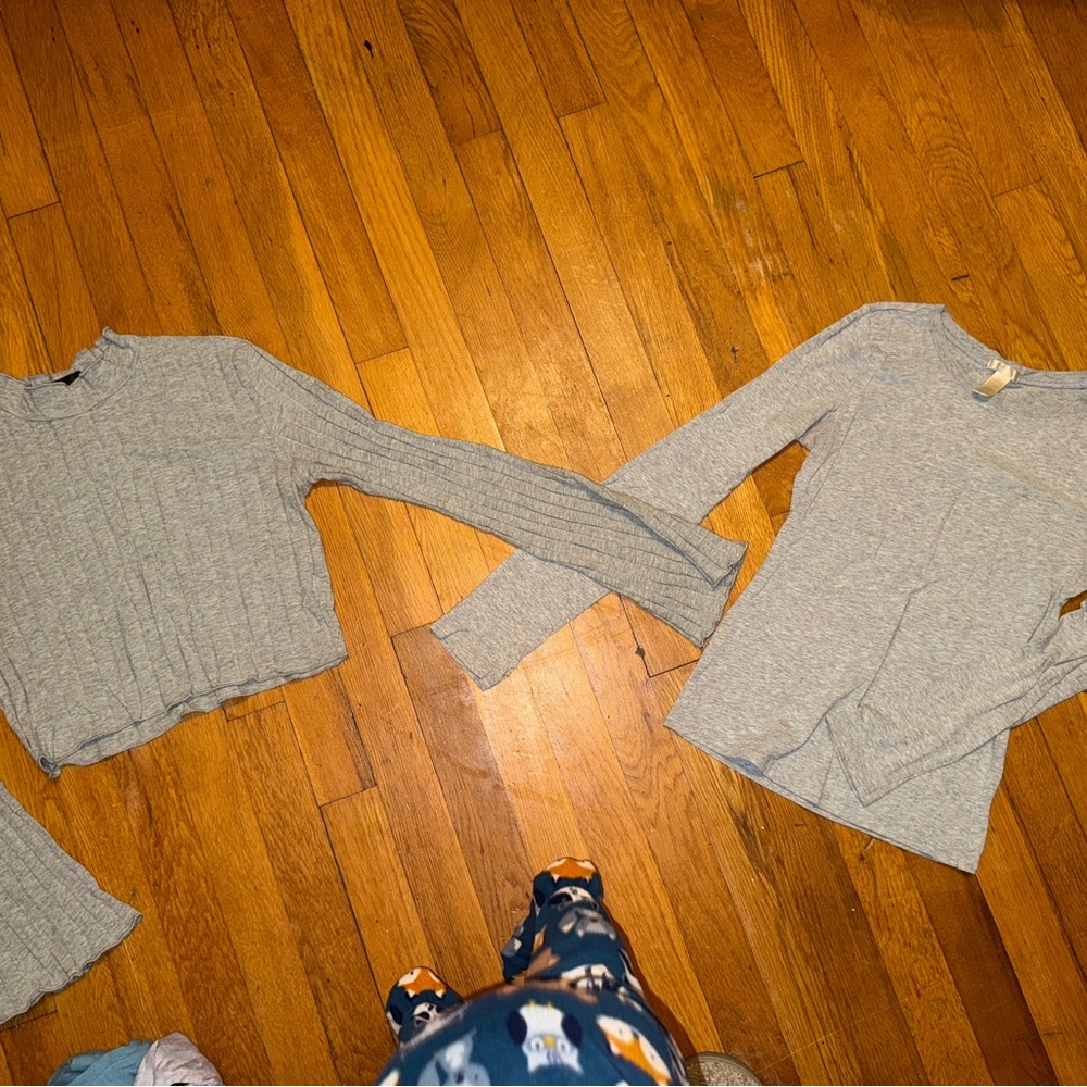 Gray Long Sleeve Knit Tops